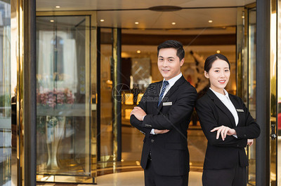 塑造卓越形象 酒店管理服務(wù)人員的專業(yè)素養(yǎng)與價(jià)值